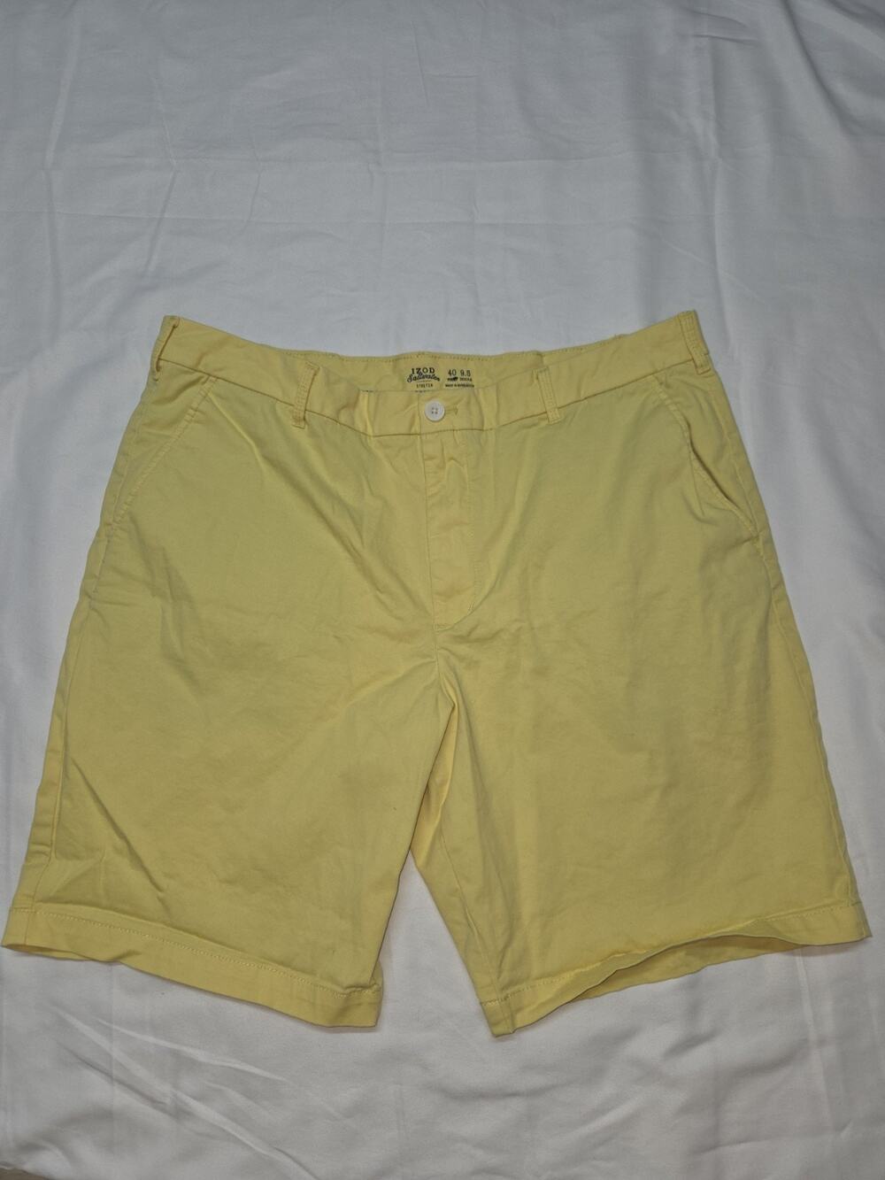 Izod Saltwater Men's 40 Chino Shorts Yellow 9.5 Inseam Flat Front Stretch